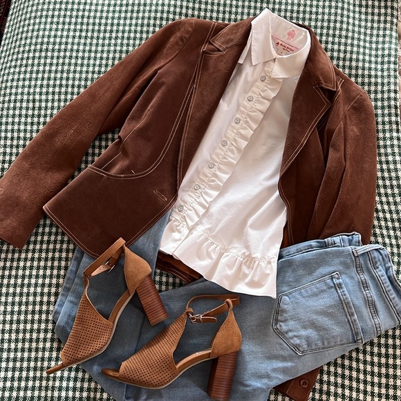 Suede Steve Madden Stack Heel with Peep Toe - Picture 16 of 16